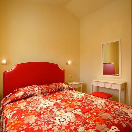 Porto Skopelos Villas Экстерьер фото