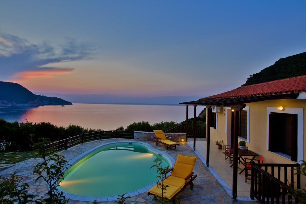 Porto Skopelos Villas Экстерьер фото